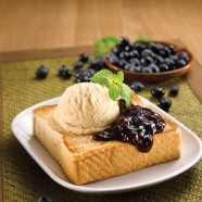 XPOSE Food - OldTown Berry Toast